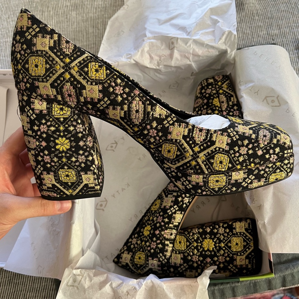 Katy Perry Collections Black and Gold Baroque Heels
